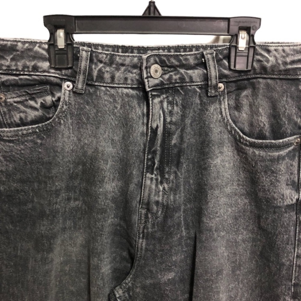 Gray Wash Mom Fit High Waist Jeans - Picture 5 of 12